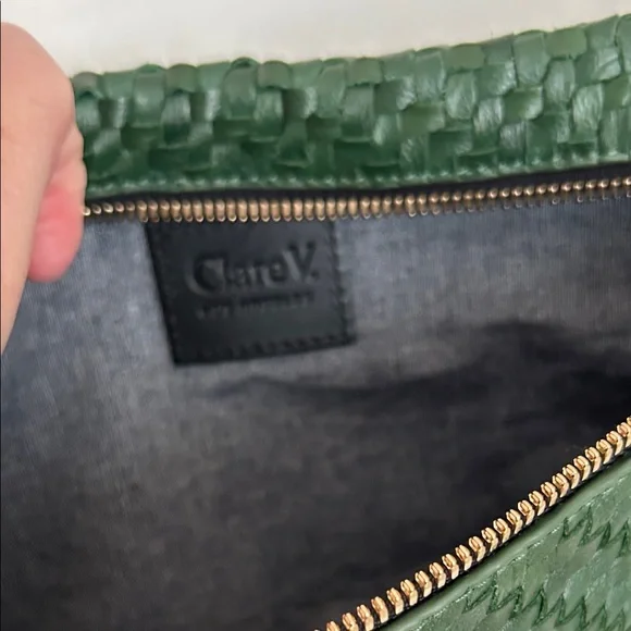 Clare V evergreen grande fanny - Picture 3 of 4